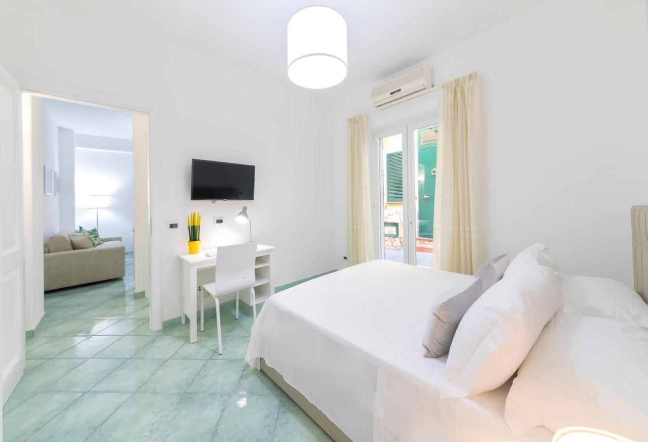 Lily'S Home Lacco Ameno  Luaran gambar